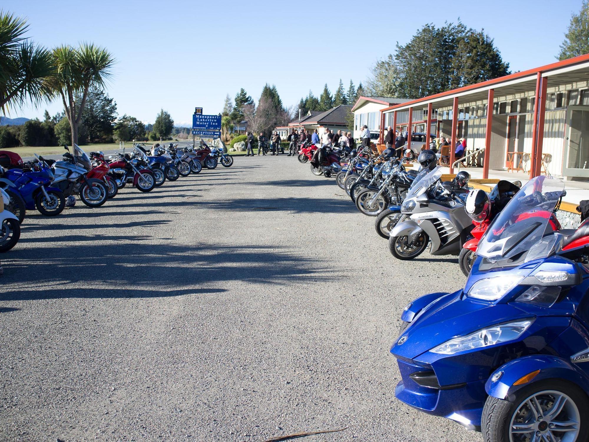 Te Anau Manapouri Lake Hotel Ngoại thất bức ảnh