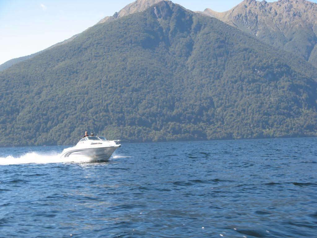 Te Anau Manapouri Lake Hotel Ngoại thất bức ảnh