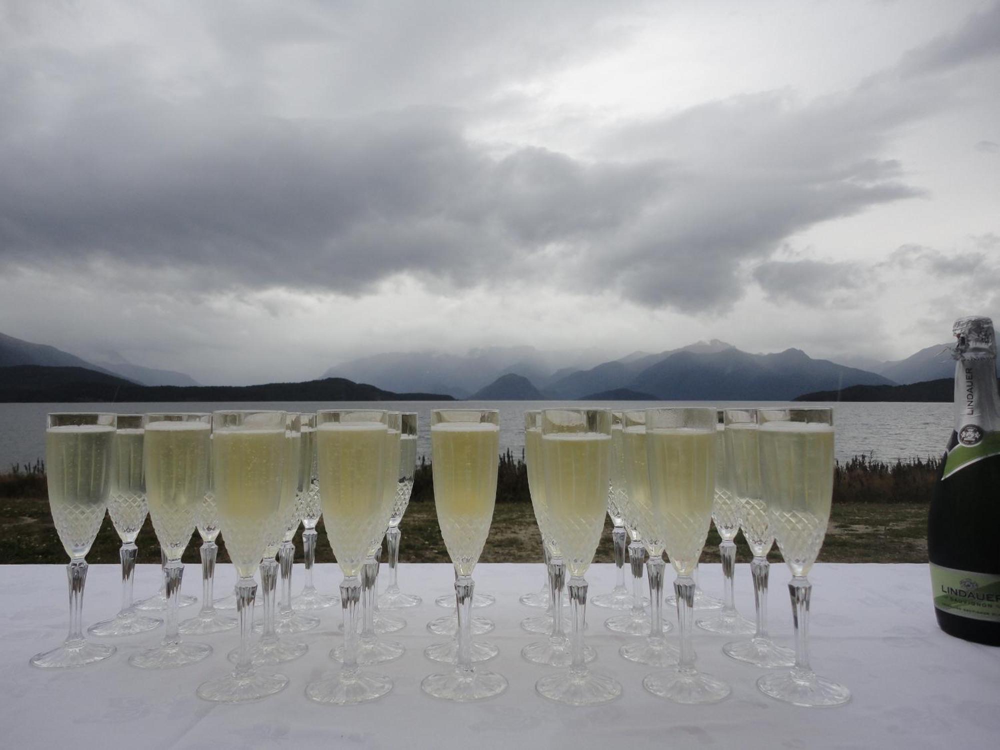 Te Anau Manapouri Lake Hotel Ngoại thất bức ảnh