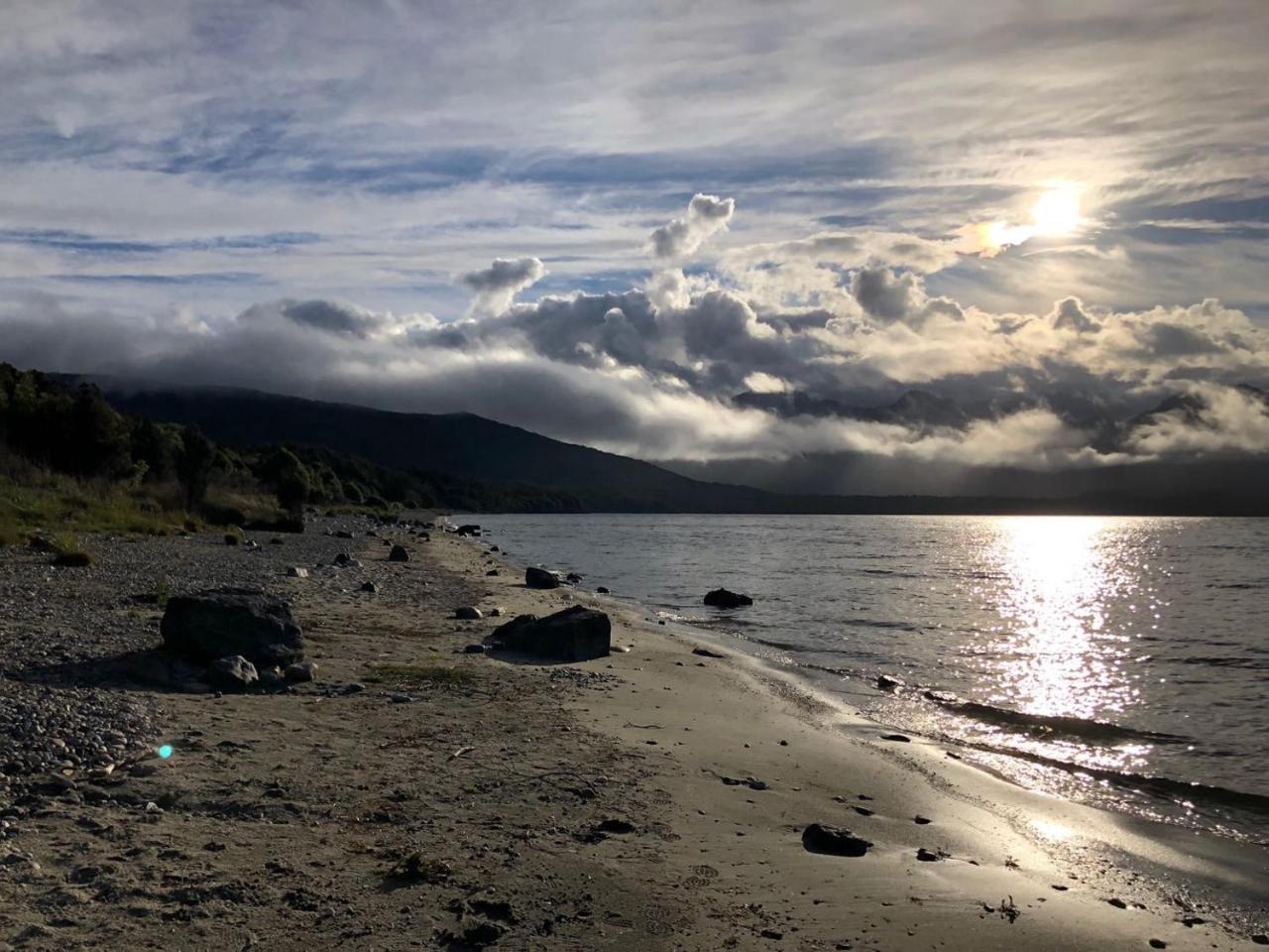 Te Anau Manapouri Lake Hotel Ngoại thất bức ảnh