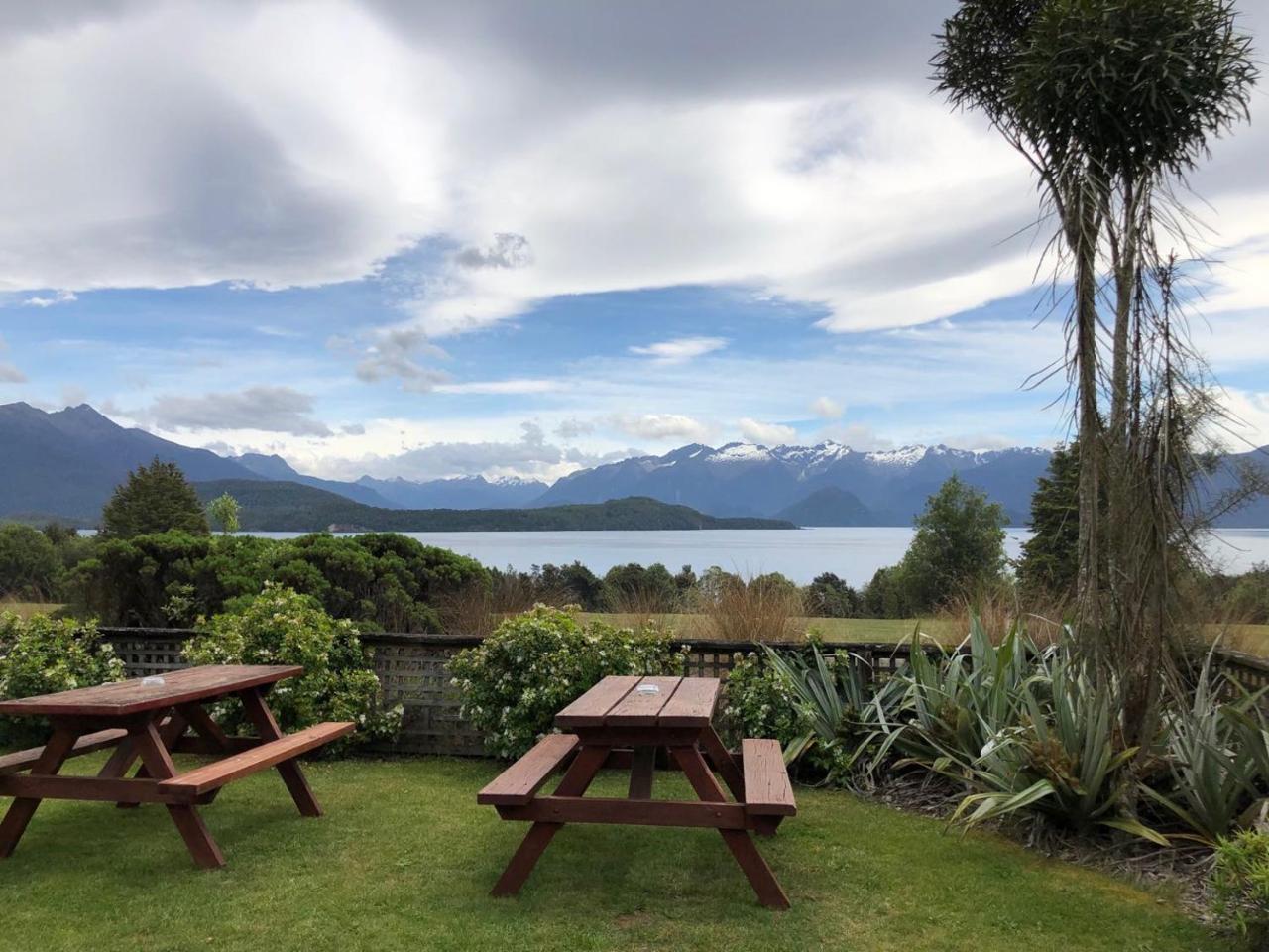 Te Anau Manapouri Lake Hotel Ngoại thất bức ảnh