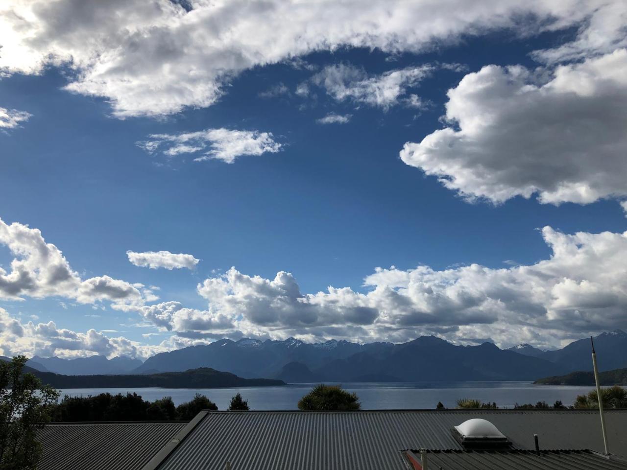 Te Anau Manapouri Lake Hotel Ngoại thất bức ảnh