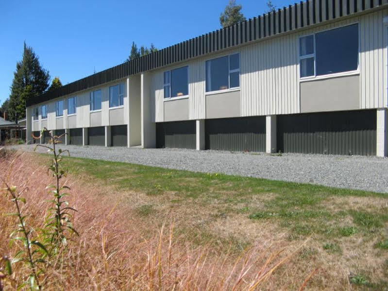Te Anau Manapouri Lake Hotel Ngoại thất bức ảnh