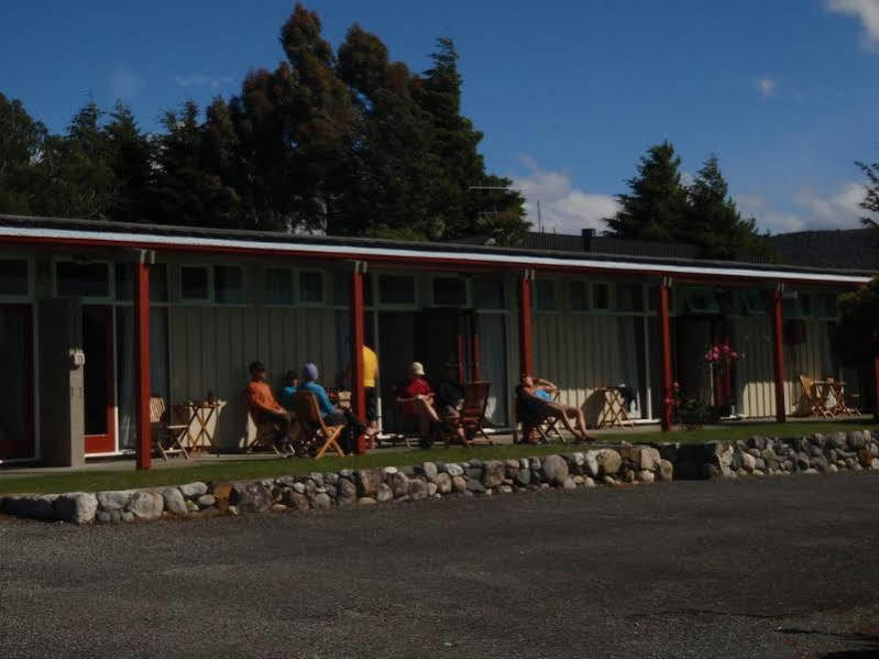 Te Anau Manapouri Lake Hotel Ngoại thất bức ảnh