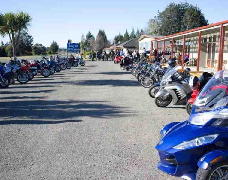 Te Anau Manapouri Lake Hotel Ngoại thất bức ảnh